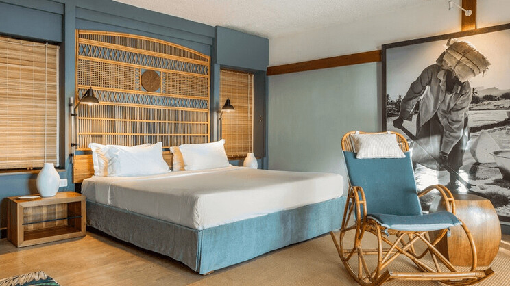 Executive Seafront Adult Suite  